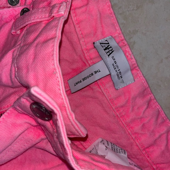 ZARA NEON PINK MID RISE JEANS - Picture 3 of 5